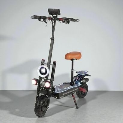 صورة سكوتر الوحش 60 فولت مطور بمحركين بقوة 6000 واط